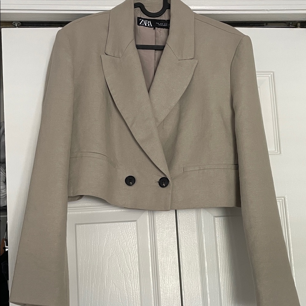 ZARA CROPPED BLAZER